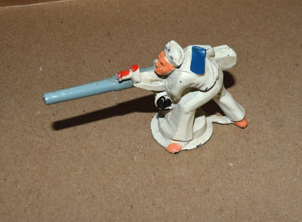 Vintage 30s Manoil Navy Gunner Sailor Lead Figurine